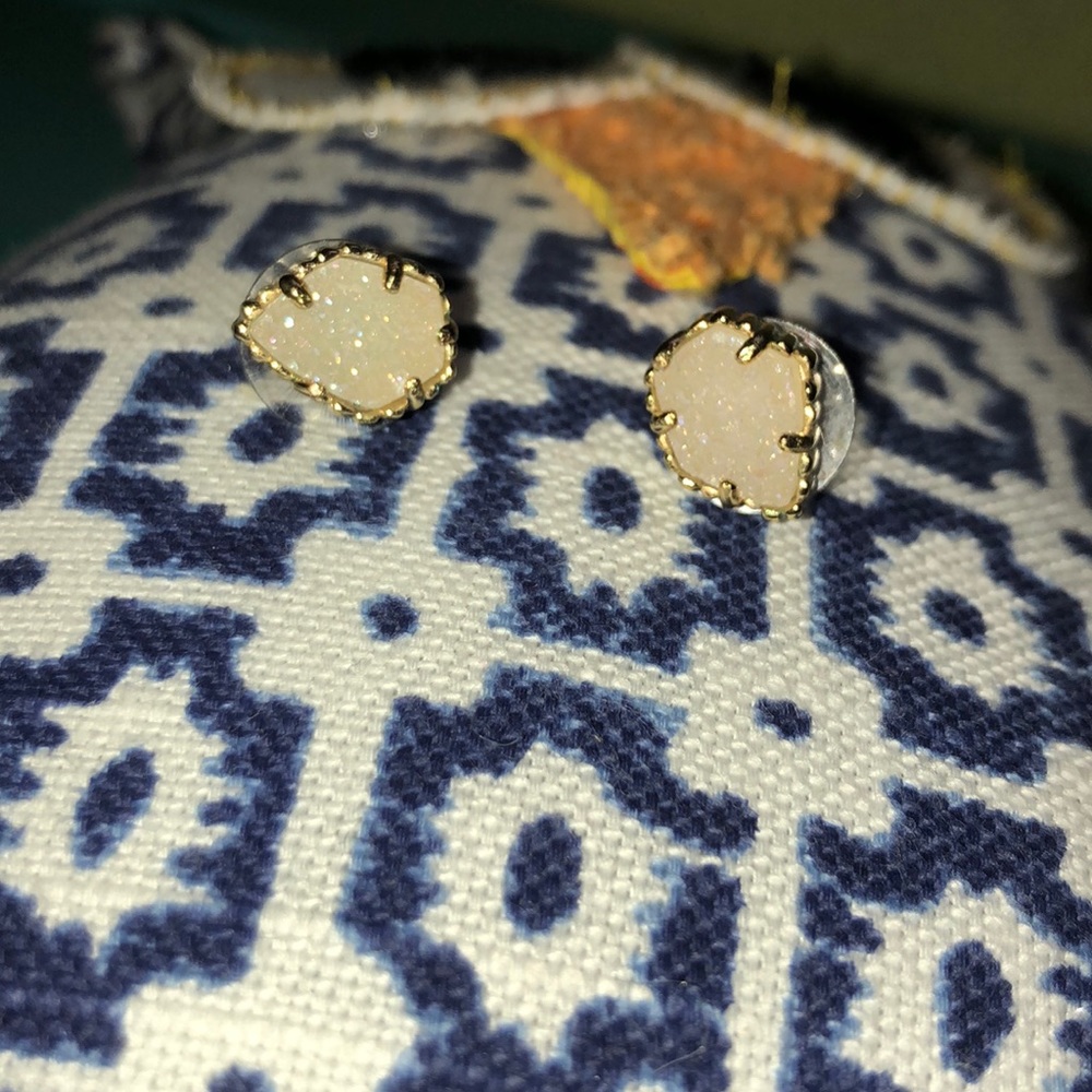 Kendra Scott Signature Tessa Stud Earrings